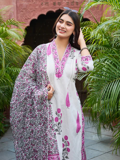 Ivory & Pink Floral Printed Kurta Set with Matching Dupatta