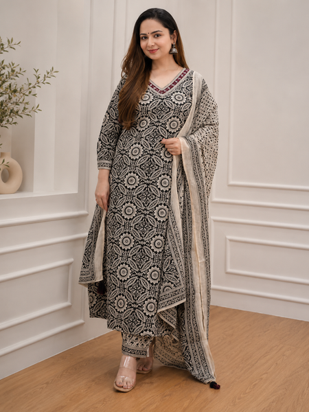 Black Pearl Heritage  Floral Afghani Kurti With Pant & Dupatta Set