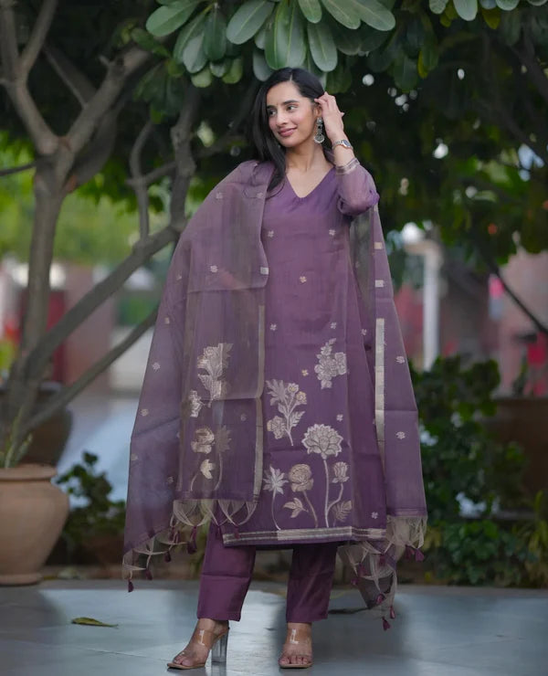 Mauve Purple Kurta Pant Set with Floral Print & Sheer Dupatta