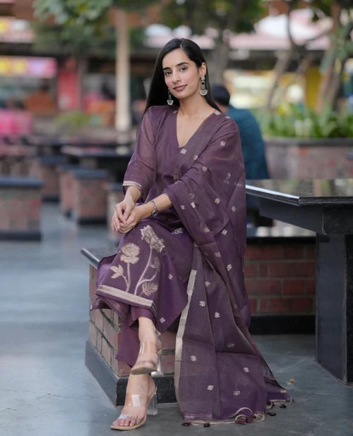 Mauve Purple Kurta Pant Set with Floral Print & Sheer Dupatta